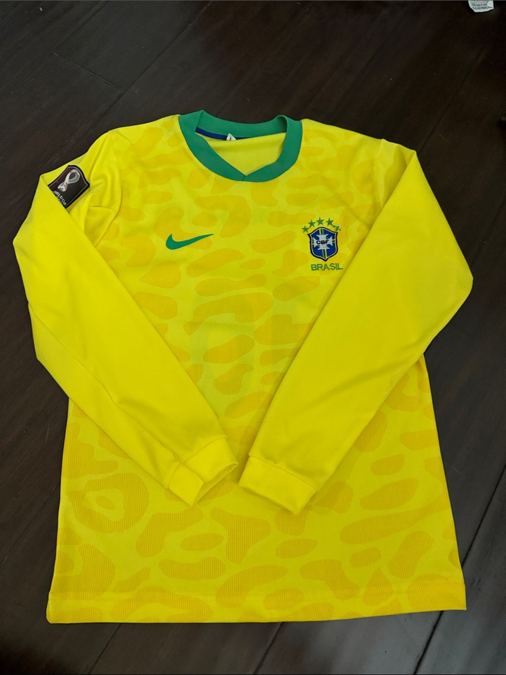 Nike Yellow & Green Kids Brazil Long-Sleeve Soccer Jersey Small 13” ptp 23” long